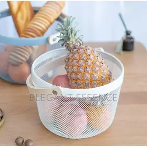 Round and Square Pantrynn Basket With Wooden Handle