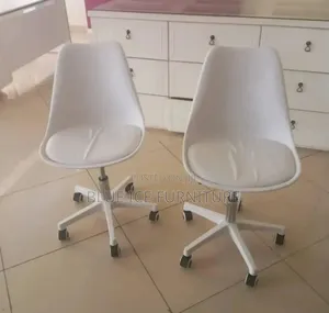 Swivel Eames Office Chair