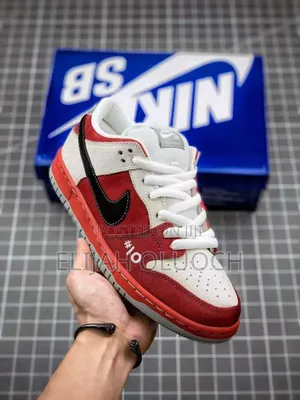 Nike Sb Dunk  Low  “Roller Derby “