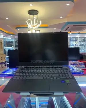 New Laptop HP Victus 16 16GB Intel Core i7 SSD 512GB