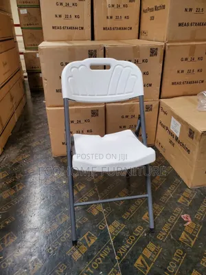 White Strong Plastic Foldable Chair