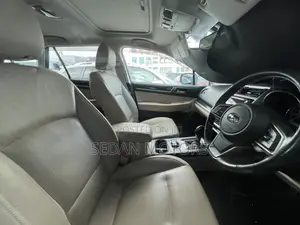 Subaru Outback 2019 Gray