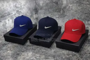Nike Dri-Fit Club Structured Swoosh Cap, 