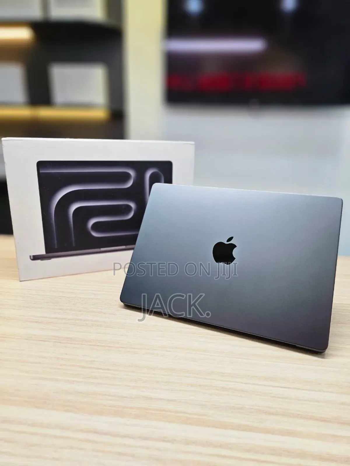 Laptop Apple MacBook Pro 2024 M4 Max 36GB Apple M4 Max SSD 1T