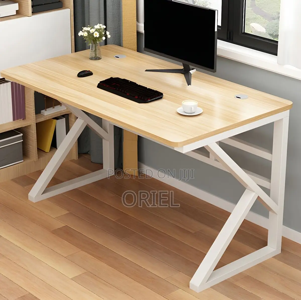 Office Desk : Spacious Table Top 120cm Home Office Computer Desk