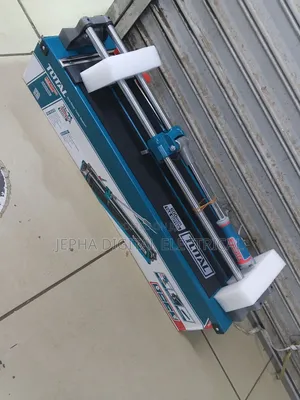 Total 600mm Tile Cutter