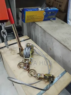 Heavy Duty Ratchet Come Along Winch Puller With Dual Gear Mechanism