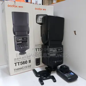 Godox Camera Flash Supports Wireless Triggering Functions