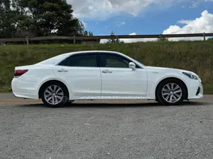 Toyota Crown 2018 White