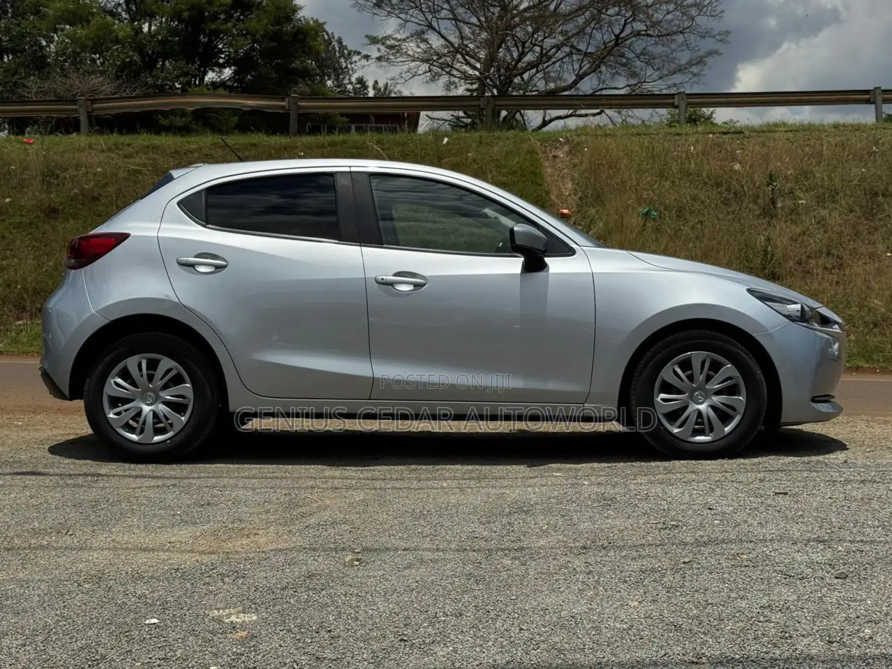 Mazda 2 2020 Silver