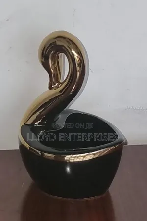 Jec7187-L2 Ceramic Love Shape a Swan Bowl Multipurpose Organizer