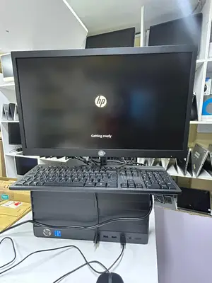 Desktop Computer HP Pro 200 G9 16GB Intel Core i5 SSD 1T
