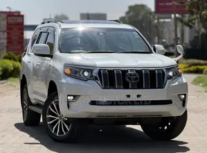 Toyota Land Cruiser Prado 2.8 2019 White