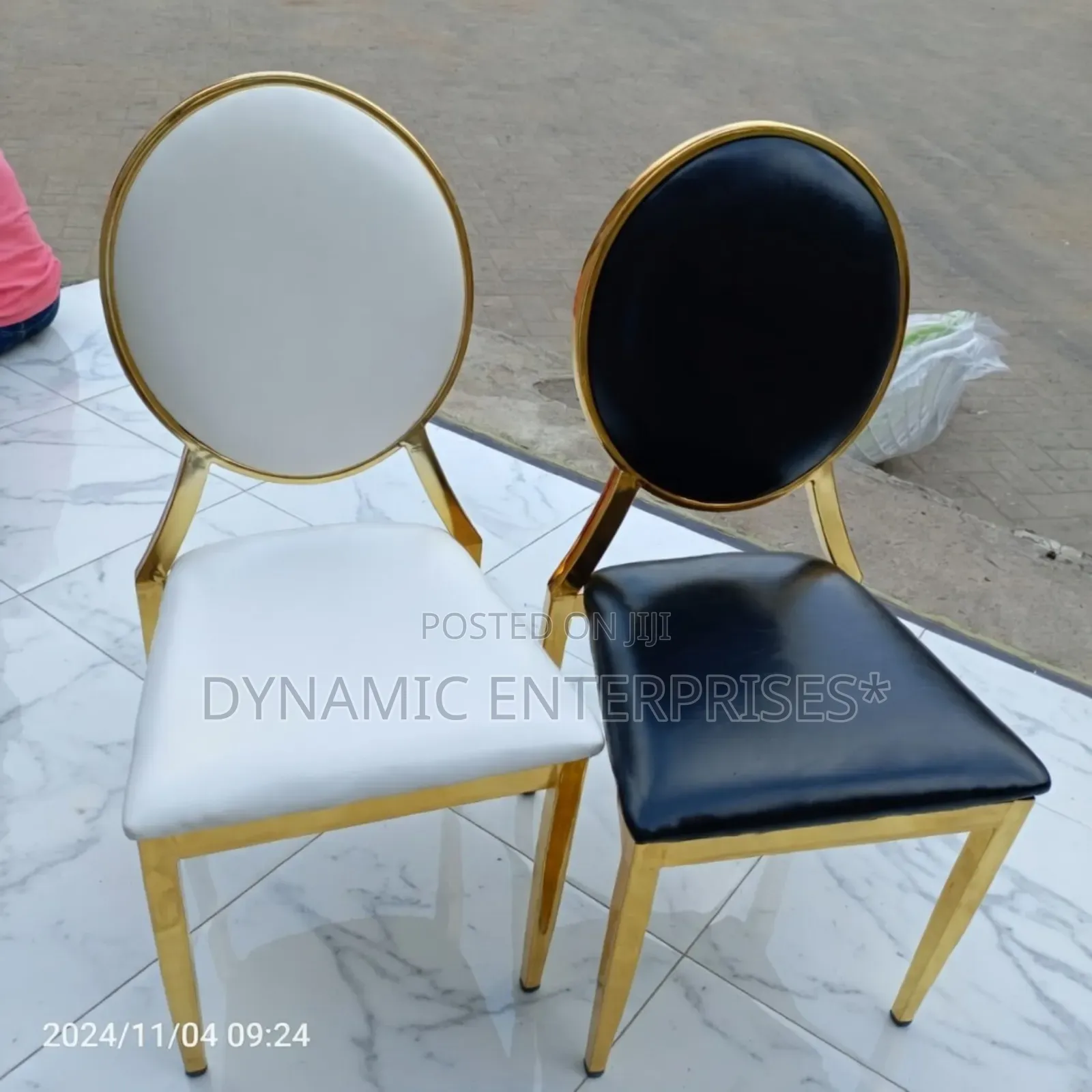 Round-Back Event Chair