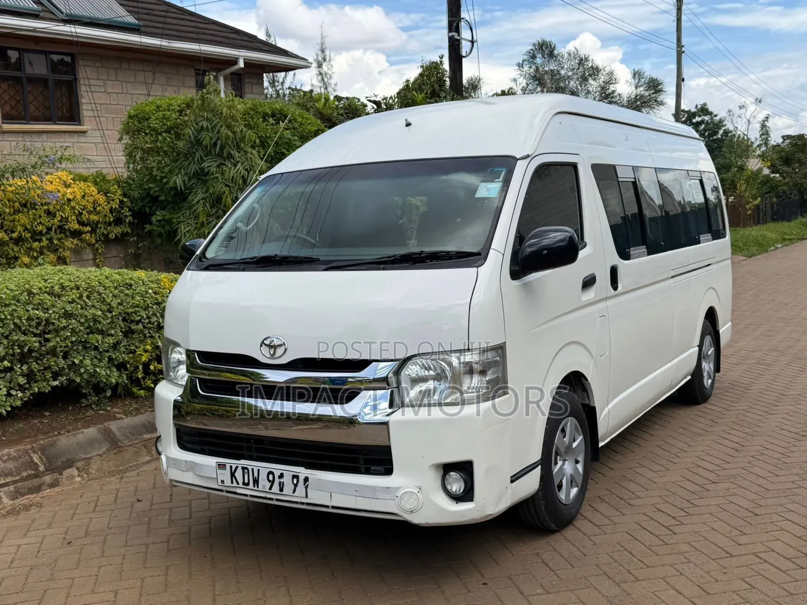 Toyota HiAce 2018 White