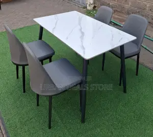 Modern 4 Sitter Executive Top Glass Dinning Table