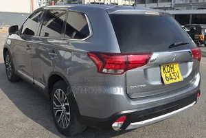 Mitsubishi Outlander 2016 Silver