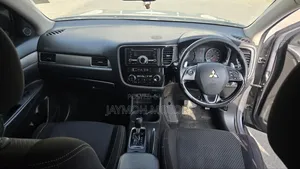 Mitsubishi Outlander 2016 Silver