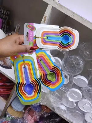 6 In 1 Measuring Cups