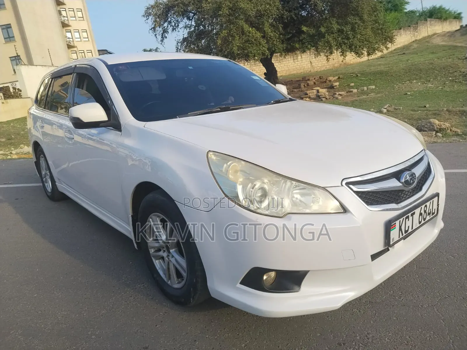 Subaru Legacy 2013 White