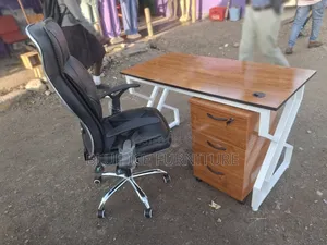 Executive Workstation Desk and Office Seat