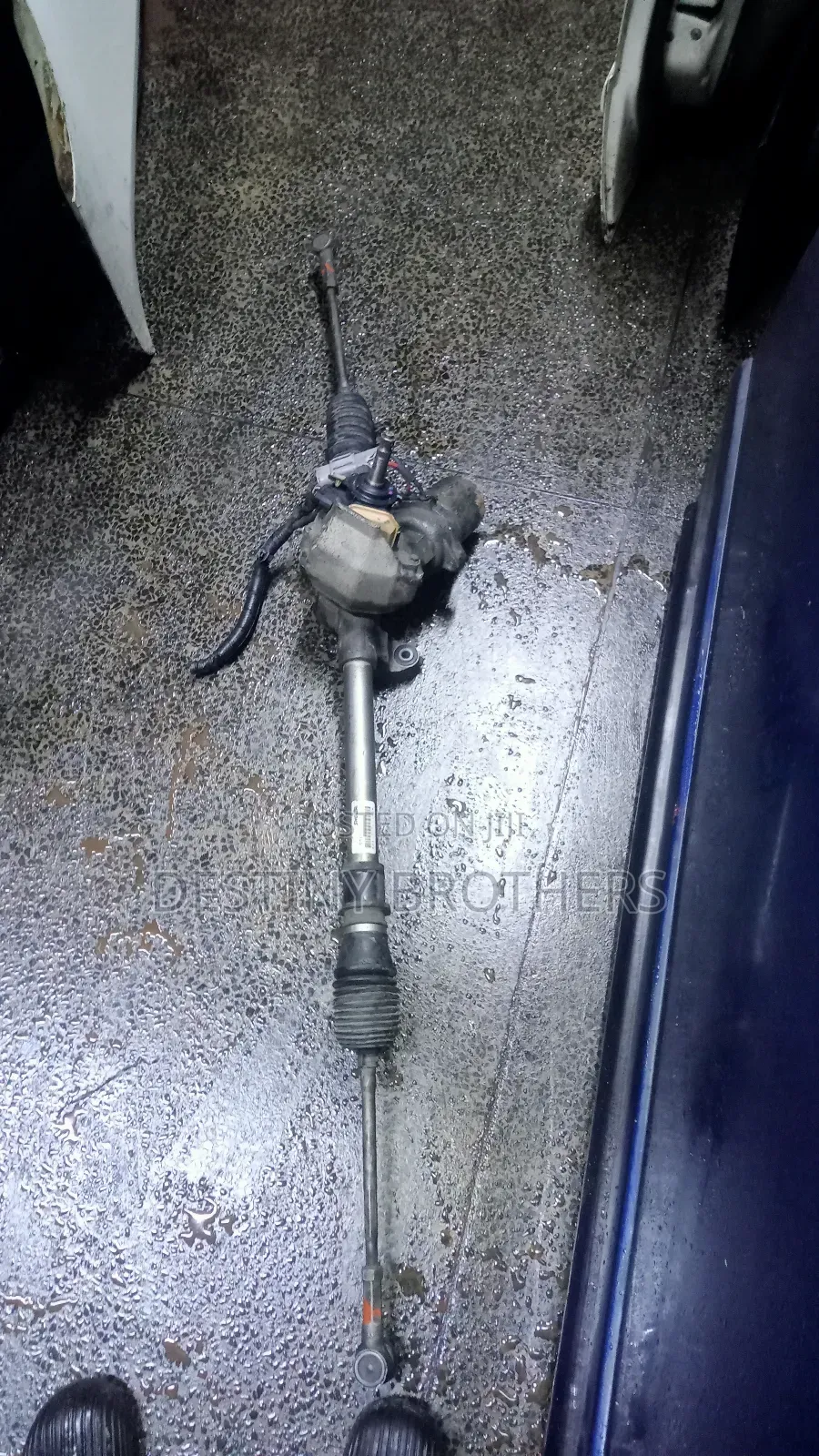 Steering Rack Suzuki Swift Old Model