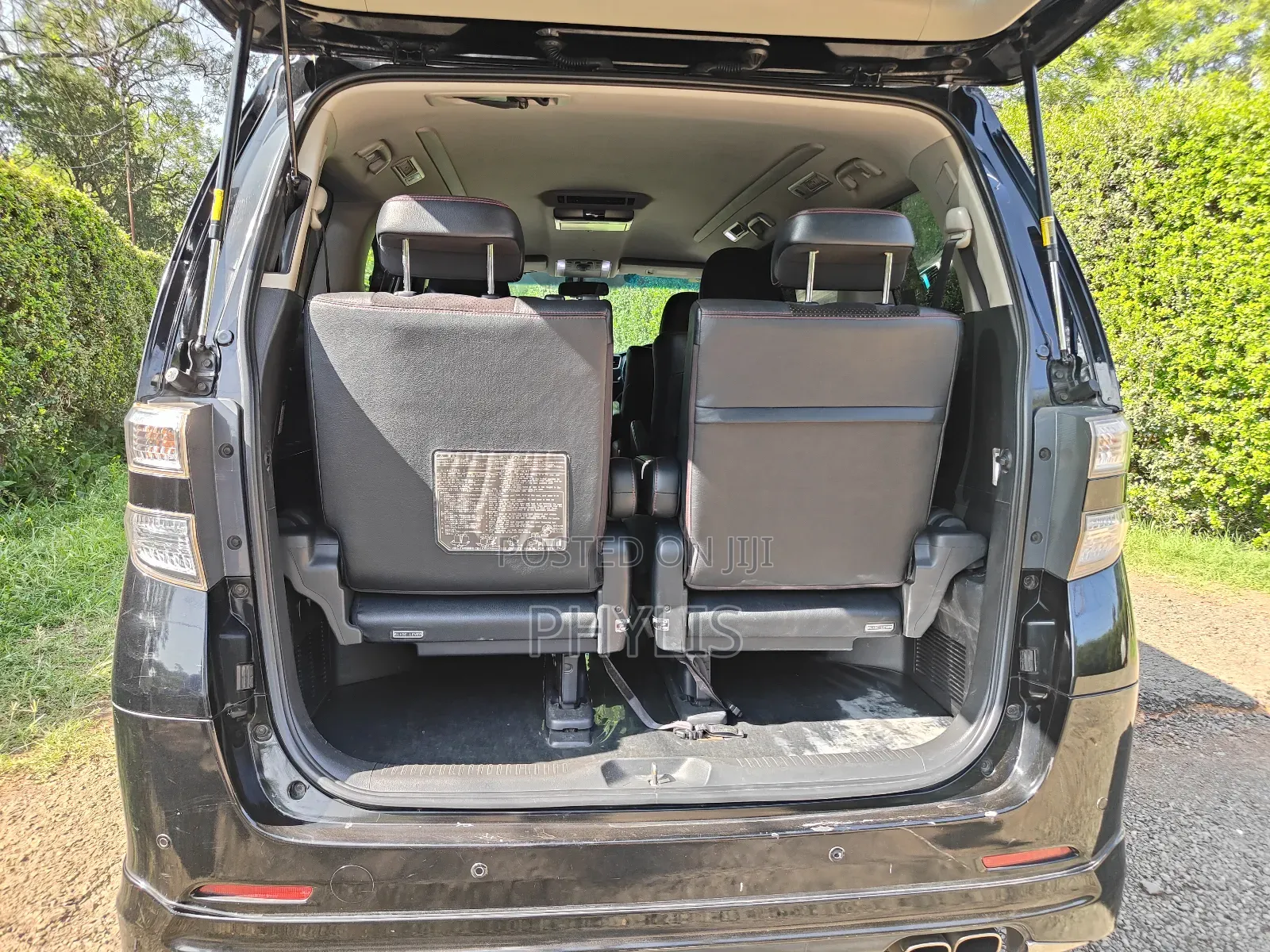 Toyota Vellfire 2014 Black