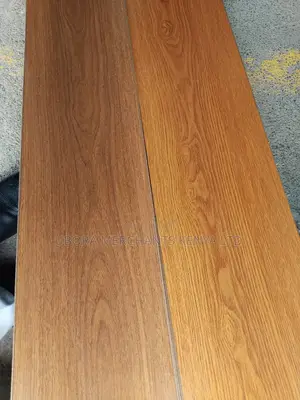 Floor Laminates Planks 8mm Thickness