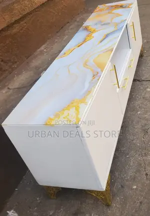 5.5 FTS Modern Executive Tv Stand