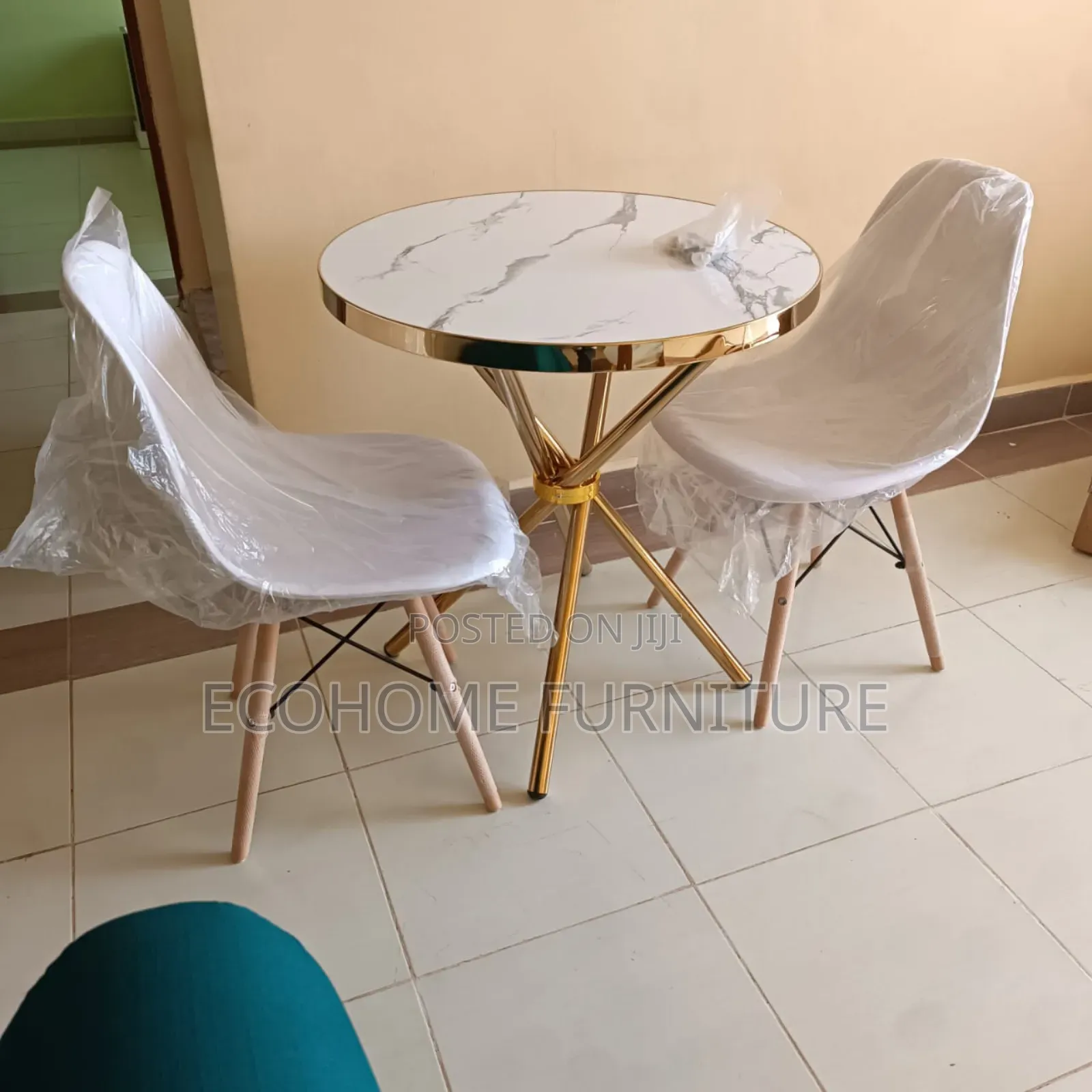 2 Seats Round Dining Table