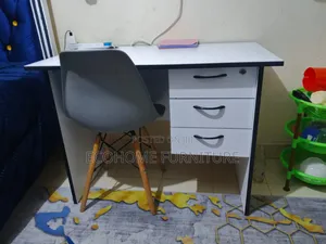 Home Study Desk With Eamas Chair