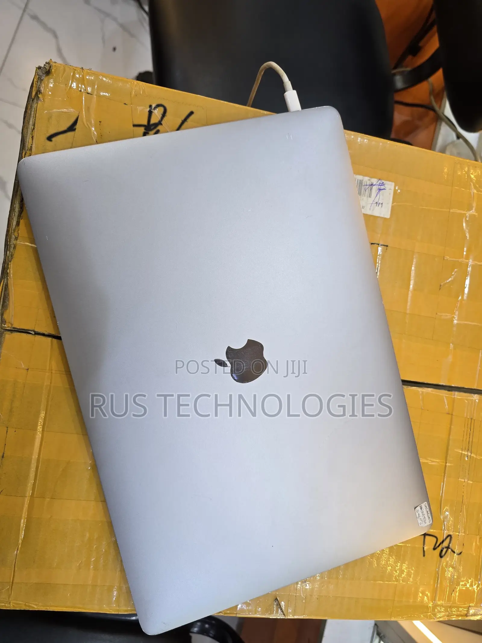 Laptop Apple MacBook Pro 2018 32GB Intel Core i9 SSD 1T