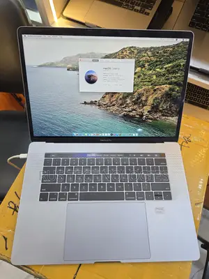 Laptop Apple MacBook Pro 2018 32GB Intel Core i9 SSD 1T