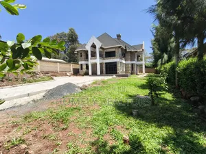 5bdrm Maisonette in Kerarapon Drive for rent