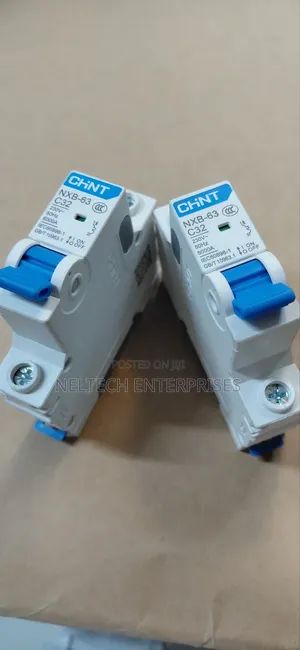 Circuits Breakers Single 32 Amps