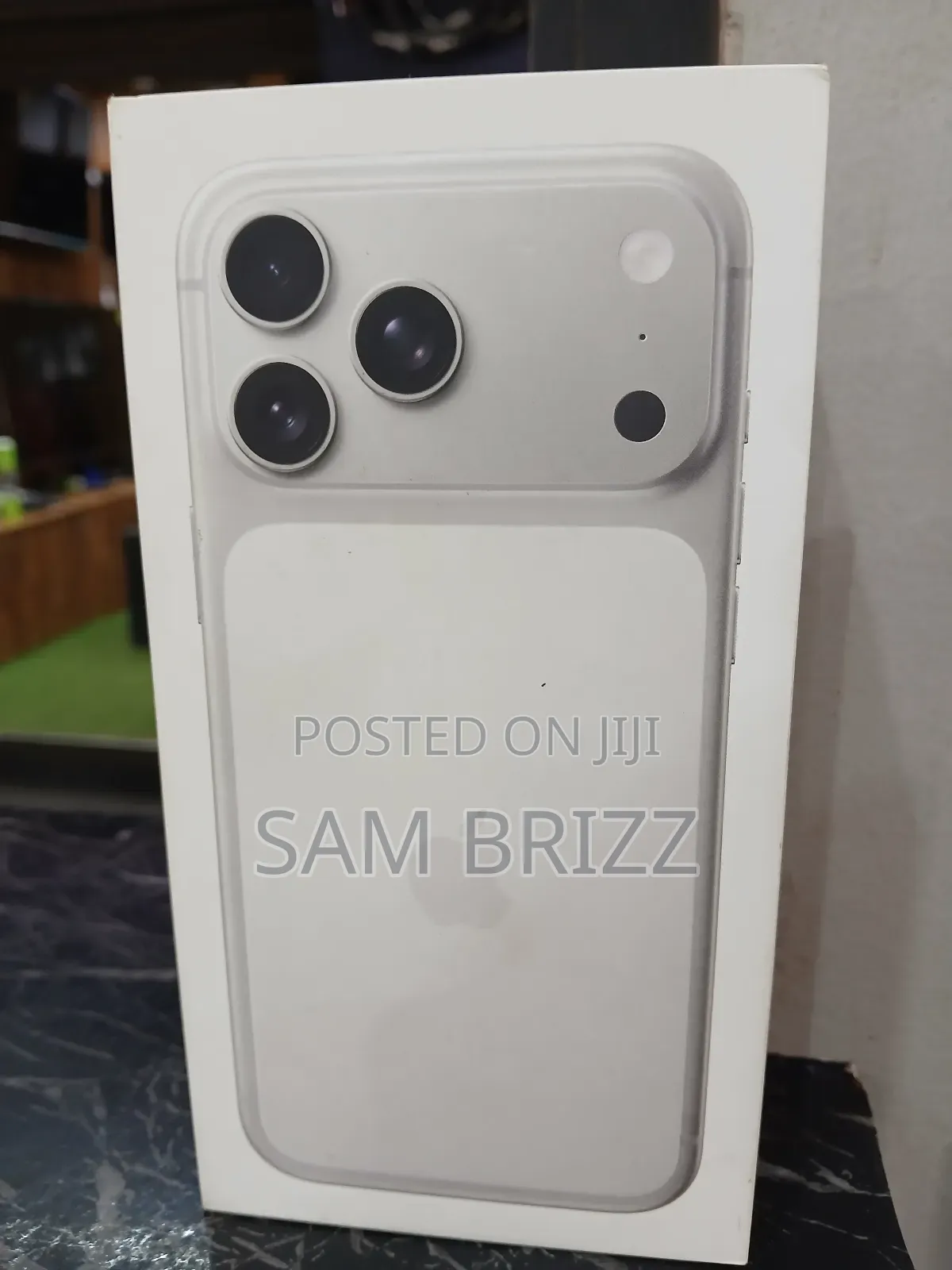 New Apple iPhone 17 Pro Max 256 GB Silver