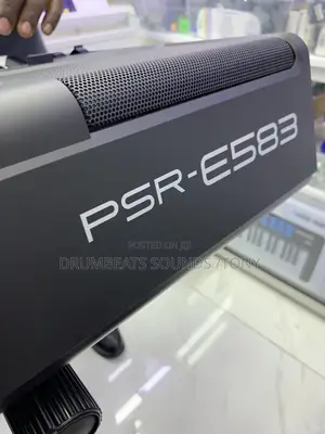 Yamaha PSR 583