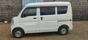 Suzuki Every 2019 White