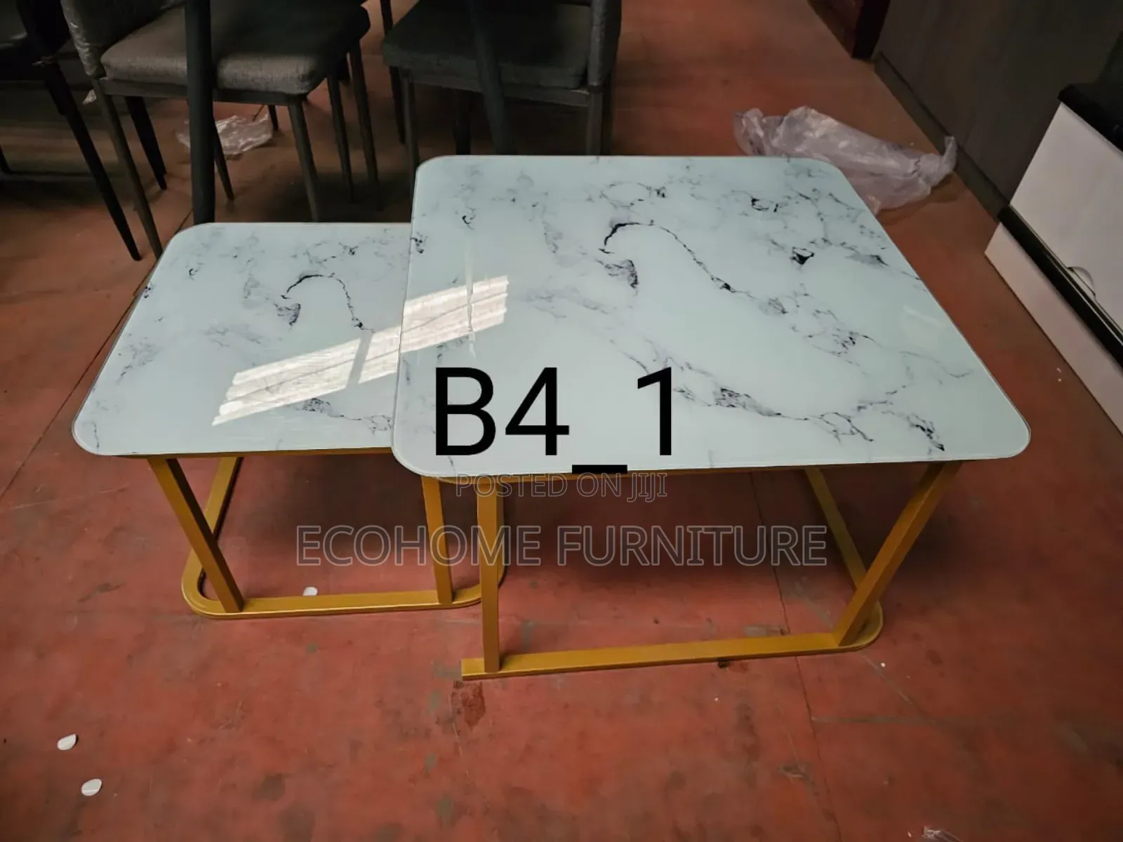 2-in-1 Square Nesting Coffee Table