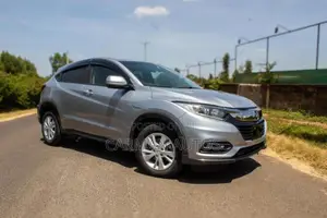 Honda Vezel 2018 Silver
