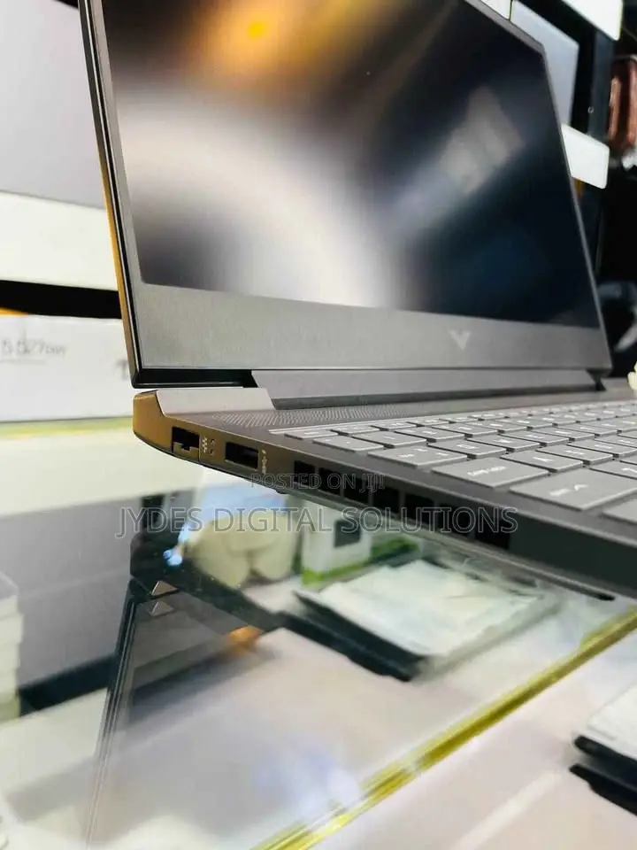 Laptop HP Victus 16 16GB Intel Core i7 SSD 1T