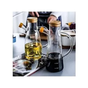 High Quality Oil /Vinegar Glass Jug Dispenser With Bamboo Lid Cover.