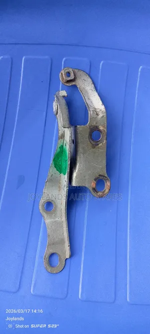 Hiace 7l 2014 Bonnet Hinges