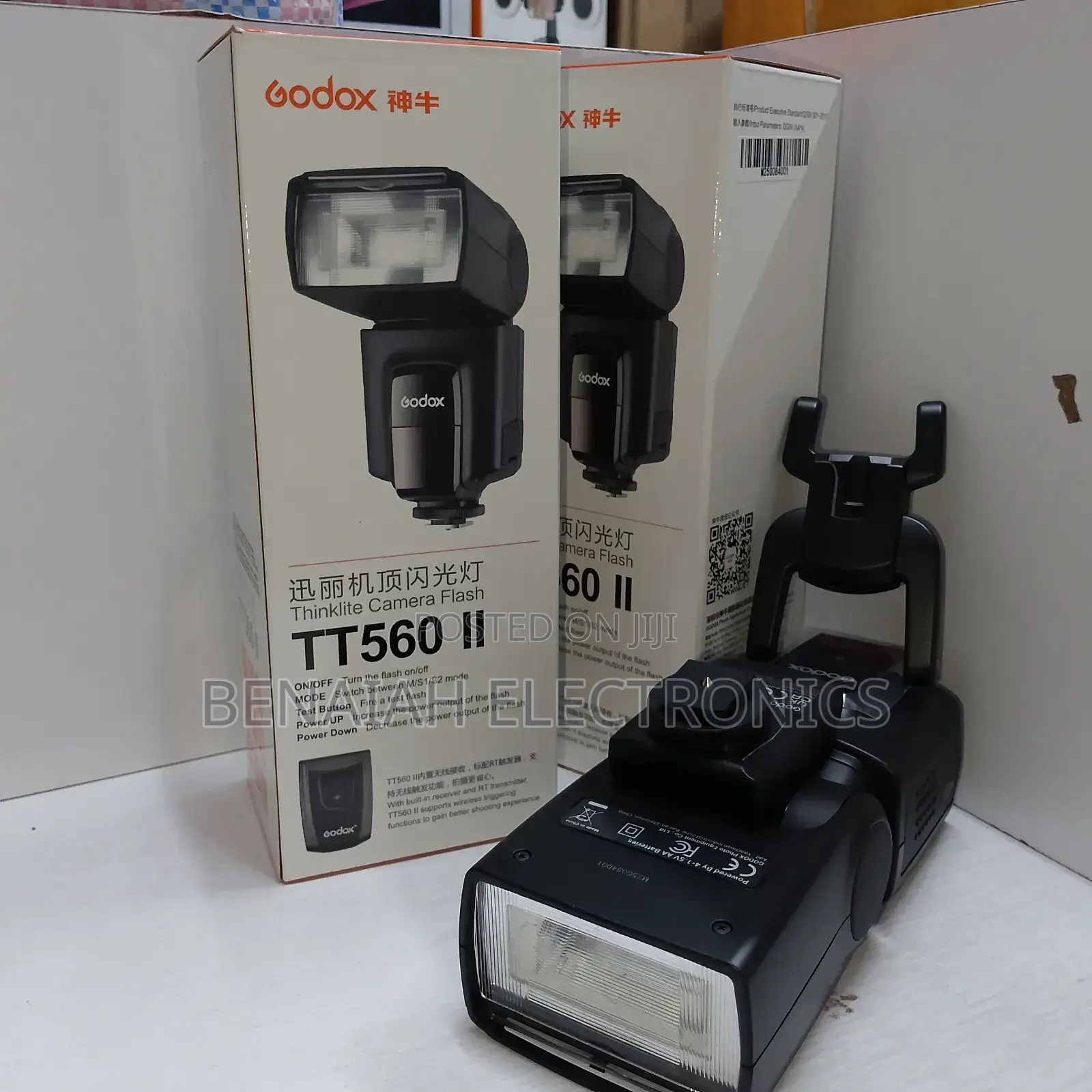 Original Camera Flash Supports Wireless Triggering Functions