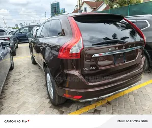 Volvo XC60 2018 Brown
