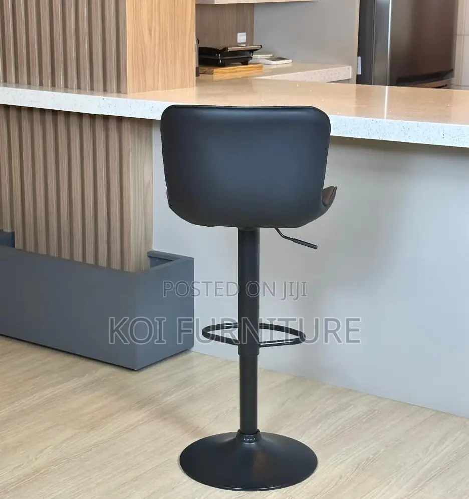 Barstool : Adjustable Swivel Barstool -Leather and Adjustable