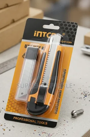 Ingco Snap-Off Blade Utility Knife (Model Hkns11815). Utility Cutter