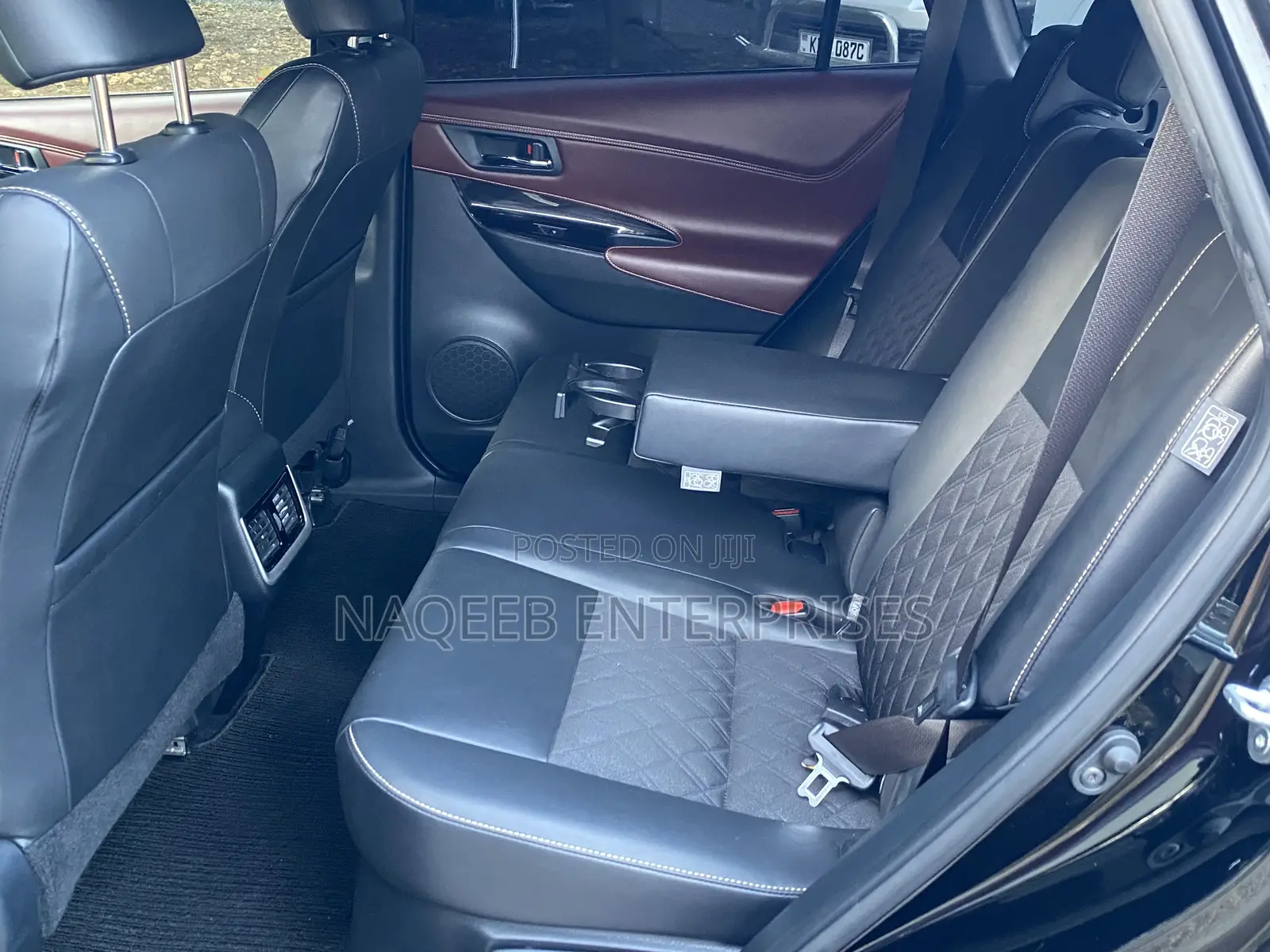 Toyota Harrier 2.0 2020 Black