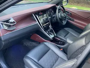 Toyota Harrier 2.0 2020 Black