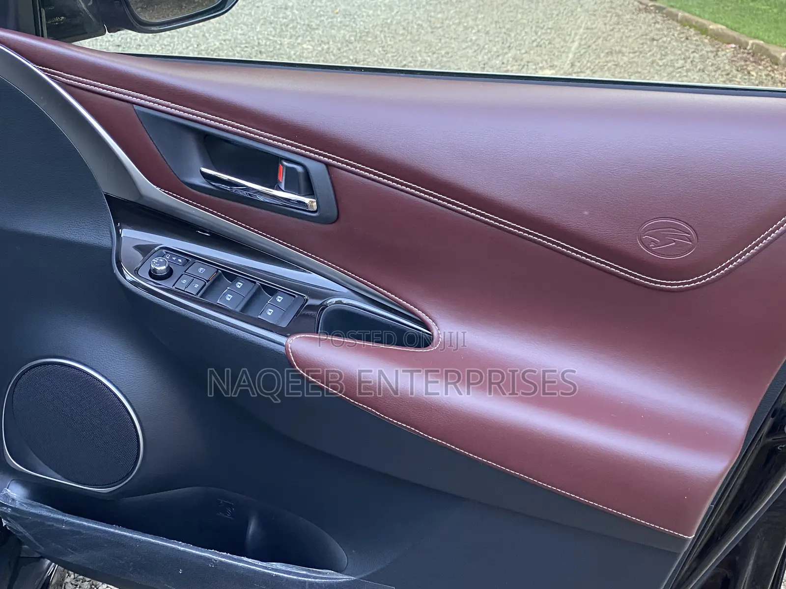 Toyota Harrier 2.0 2020 Black